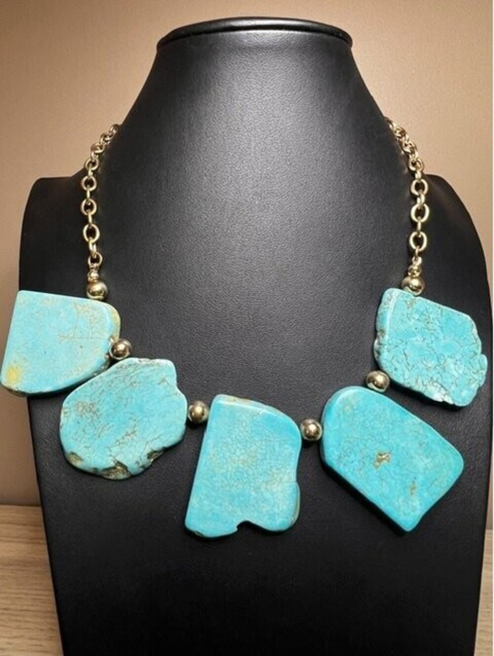 B6838 Turquoise Stone Statement Bib Necklace Chunky 20-22" Gold Tone *read
